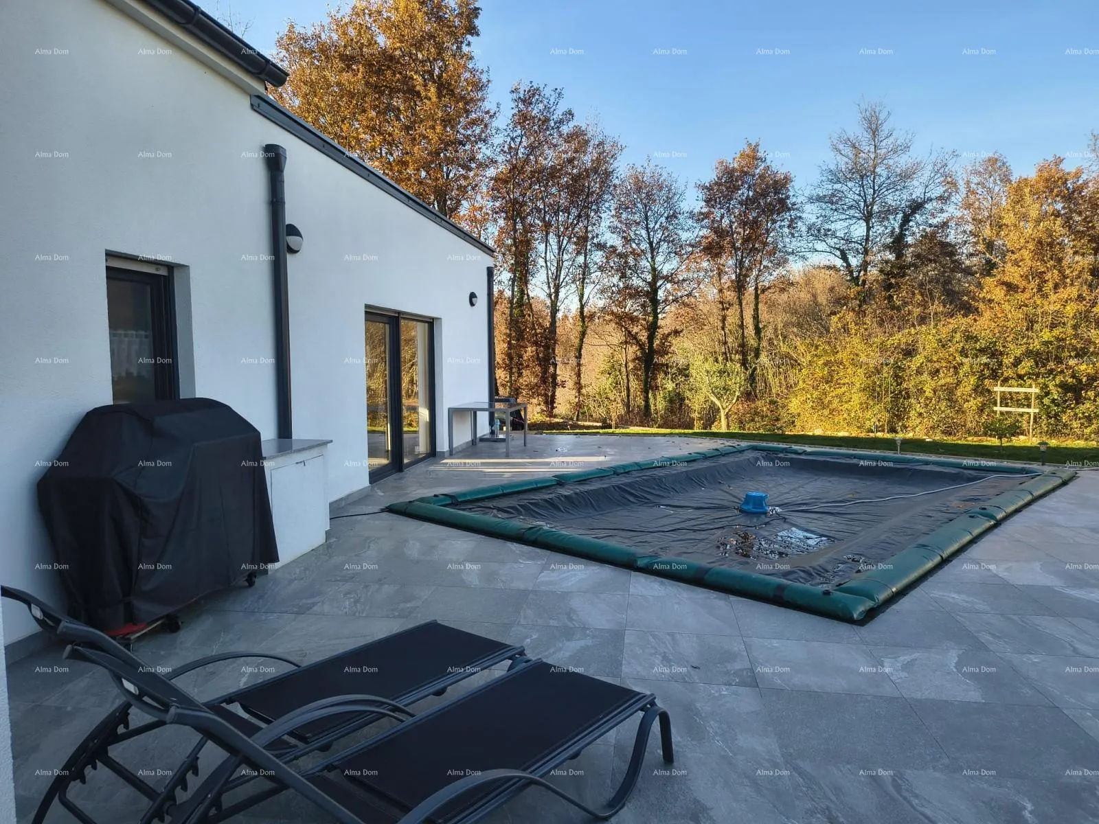 kuća samostojeća prizemnica s bazenom! sa velikom okućnicom od 2000 m2. - slika 3