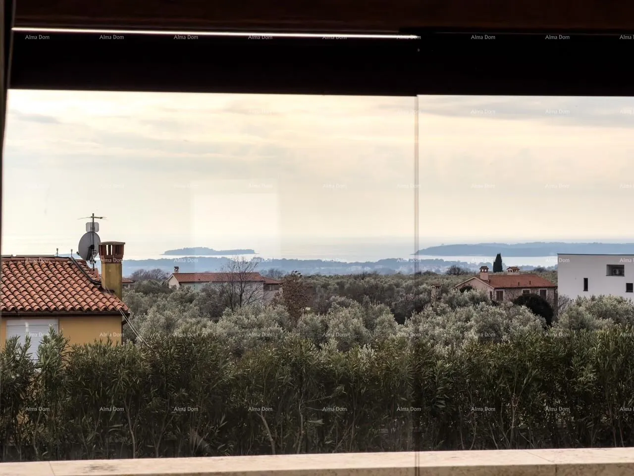 kuća prodajemo vilu sa pogledom na brijune! - slika 39