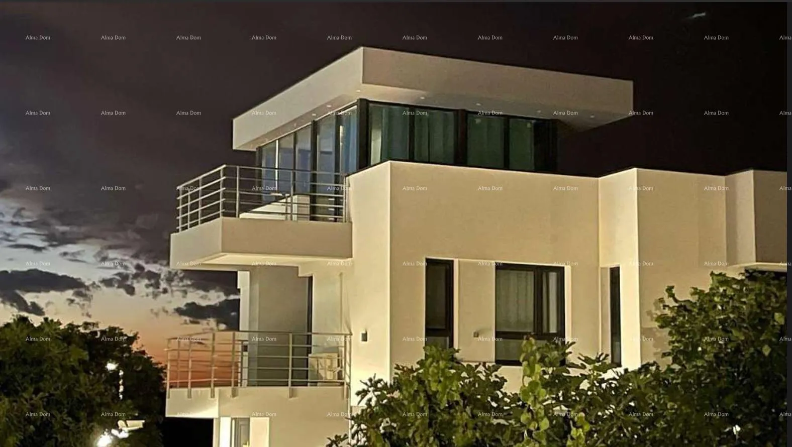 kuća moderna vila u istri s pogledom na more, krovnom terasom i uređenim vrtom – 800 m od plaže - slika 11
