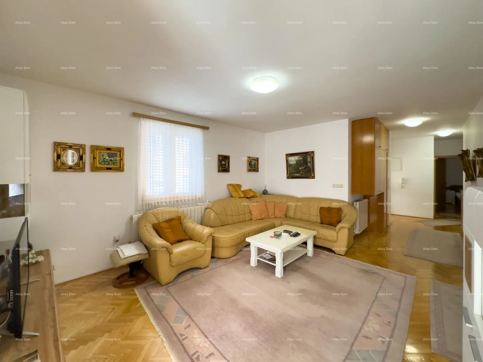 kuća prodajemo apartmansku kuću na mirnoj lokaciji u medulinu! - slika 7