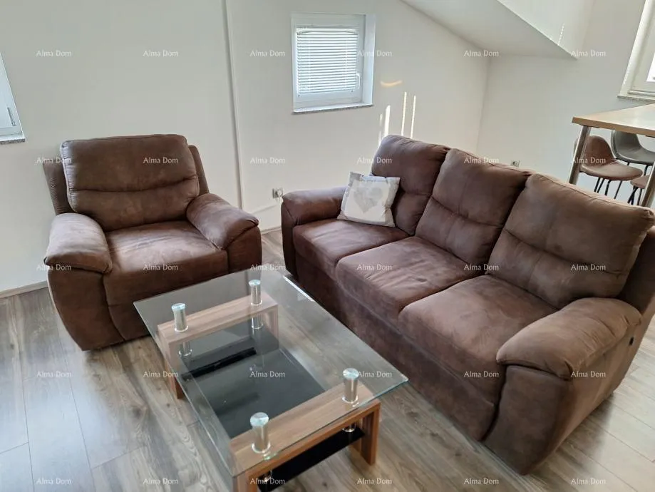 Stan TAR – VABRIGA, STAN U POTKROVLJU, 84 m2