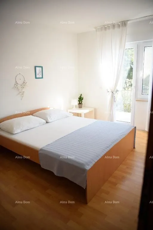 kuća prostrana kuća u premanturi s pet spavaćih soba i vrtom, idealna za obitelj ili investiciju - slika 3