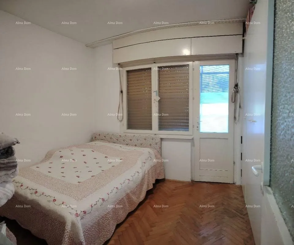 stan prodaje se prostrani stan od 96 m² u puli - slika 9