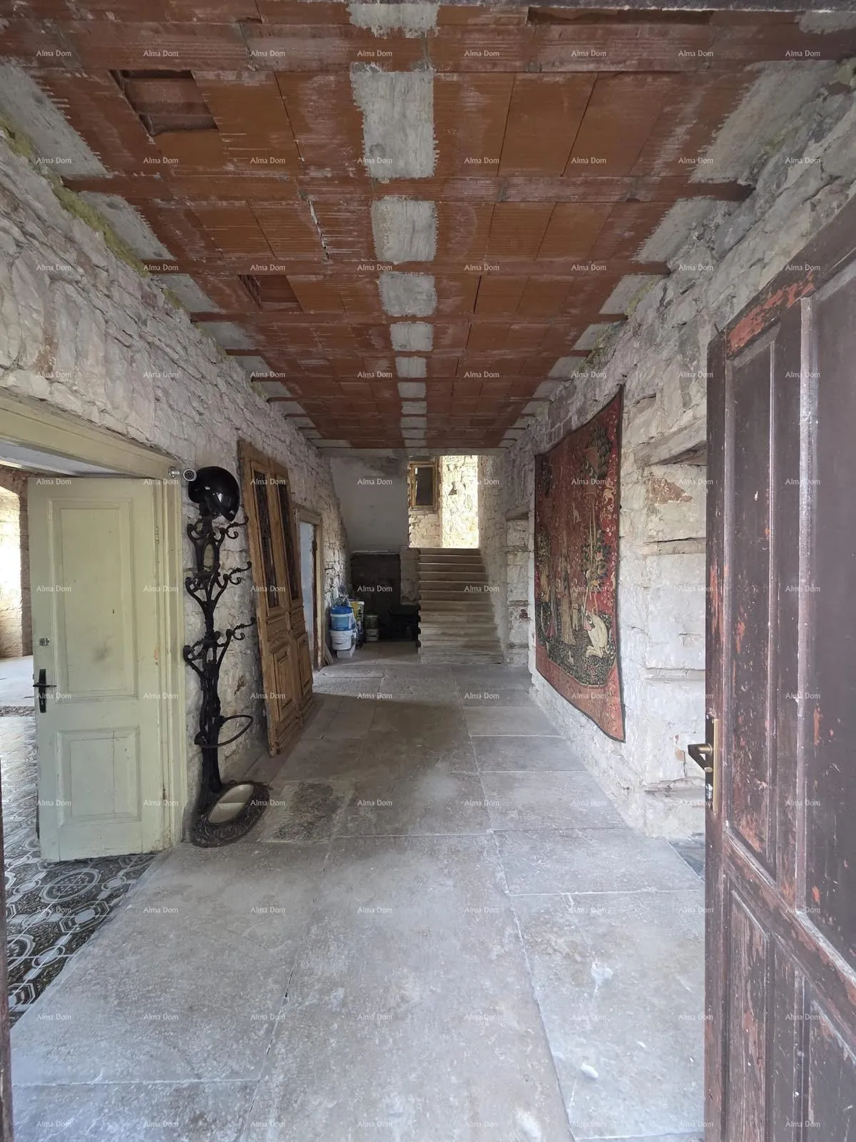 kuća kuća u mutvoranu – 300+ m² i zemljište 2.980 m² - slika 21