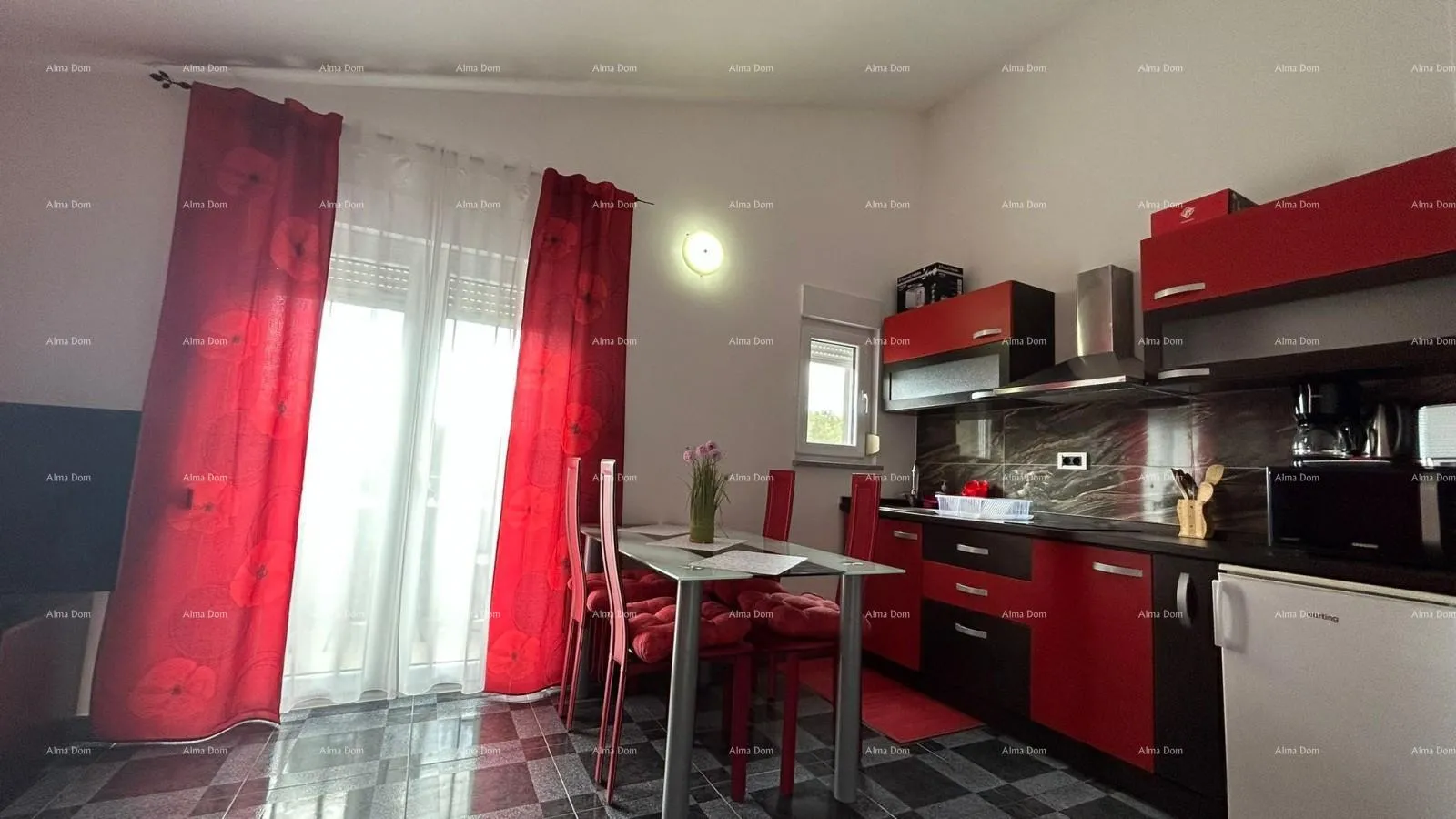 kuća prodajemo kuću sa više apartmana i bazenom. pula veli vrh. - slika 21