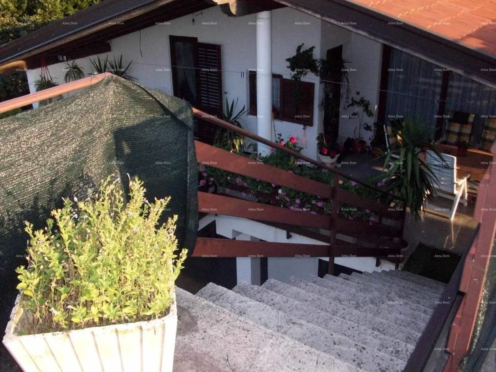 kuća prodaje se kuća sa tri stana, umag - slika 25