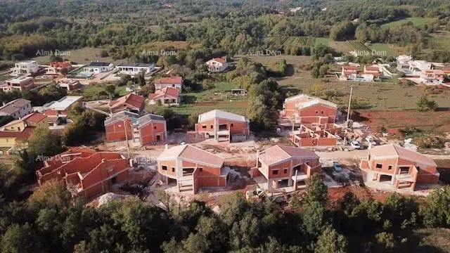 Kuća Prodaja resort-a s obiteljskim luksuznim vilama, Labin