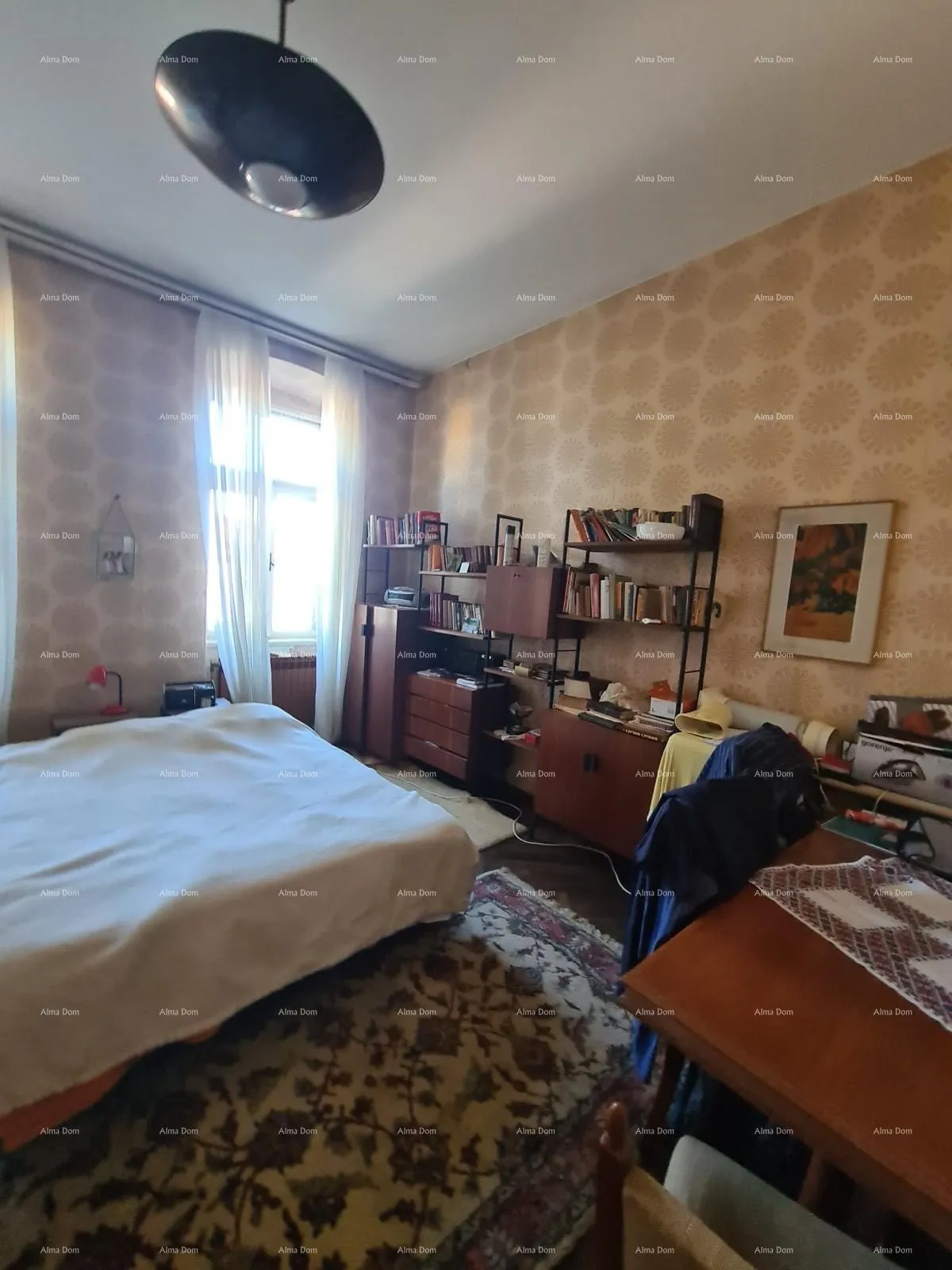 stan stan u prizemlju s dvorištem i garažom – centar pule - slika 8