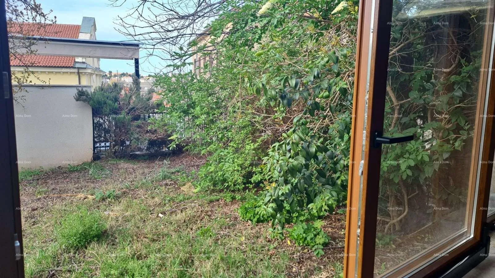 stan stan u prizemlju s vrtom, pula (67,52 m²) - slika 7