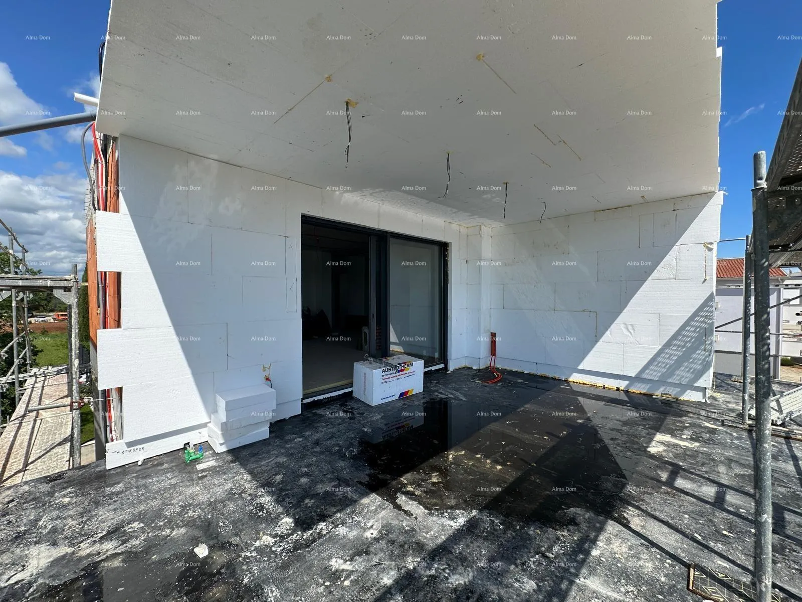 stan prodaja stana/penthouse u novogradnji sa velikom terasom, štinjan! - slika 12