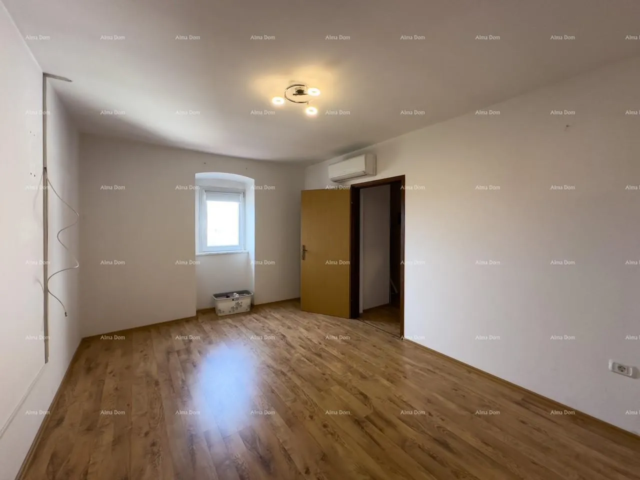 kuća prodaja renovirane kuće s pogledom na more, medulin! - slika 21