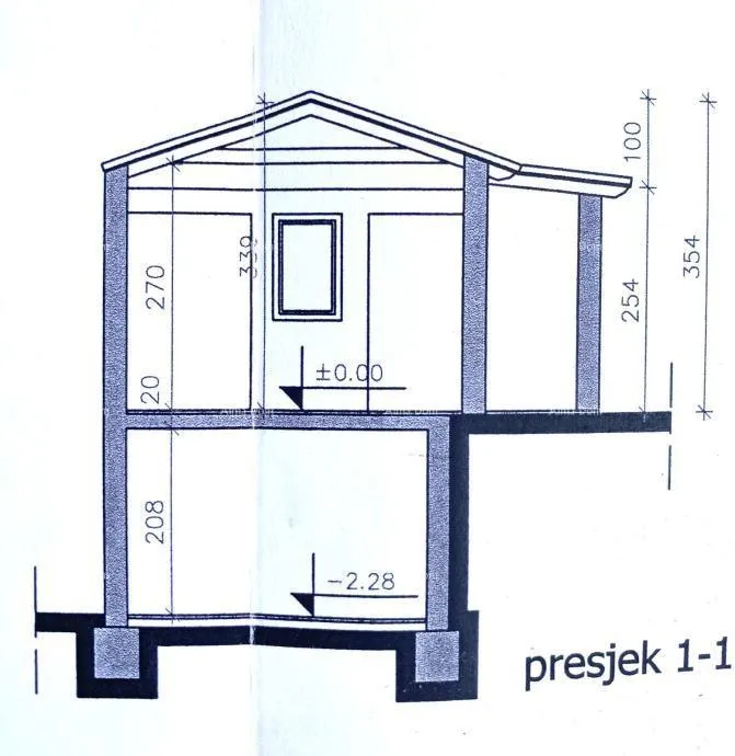 kuća pula – stoja dvojna kuća s dvije stambene jedinice, 50 m od mora - slika 12