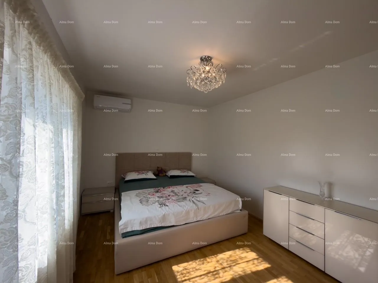 kuća ližnjan, uređena i kompletno namještena kuća sa garažom i konobom - slika 10