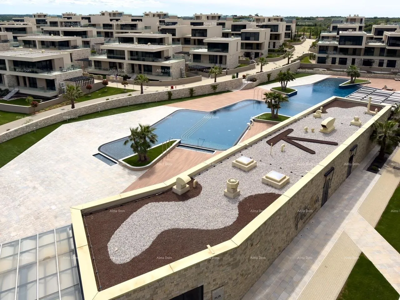 stan umag. prodajemo apartman u luksuznom aparthotelu! crveni vrh - slika 2