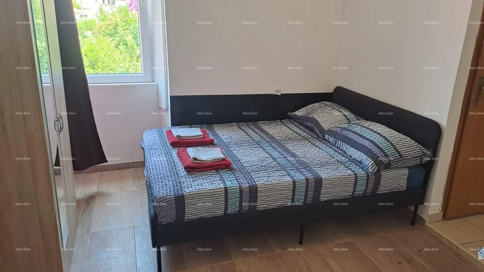 stan pula, strogi centar – 90,30 m² | 4 uređena studio apartmana | pogled na zlatna vrata | uhodan turistički posao - slika 14