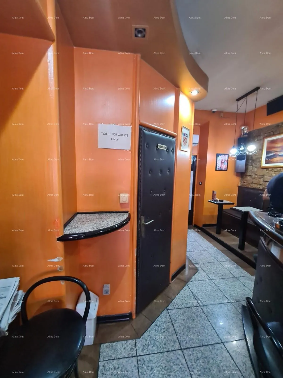 poslovni prostor na prodaju – poslovni prostor u strogom centru pule (tržnica) - slika 6