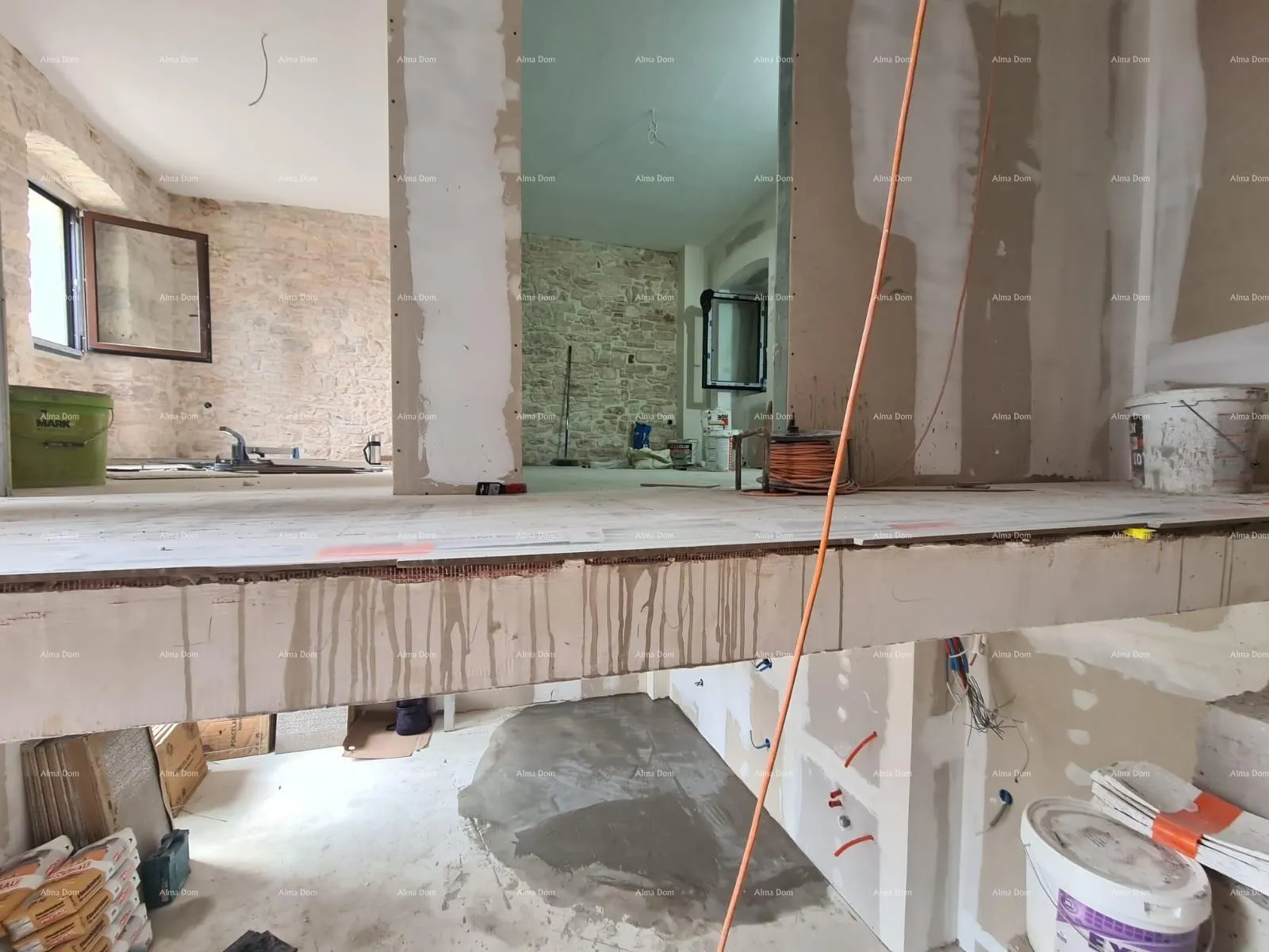 kuća prodaje se kuća s konobom u fazi renovacije, krnica! - slika 17