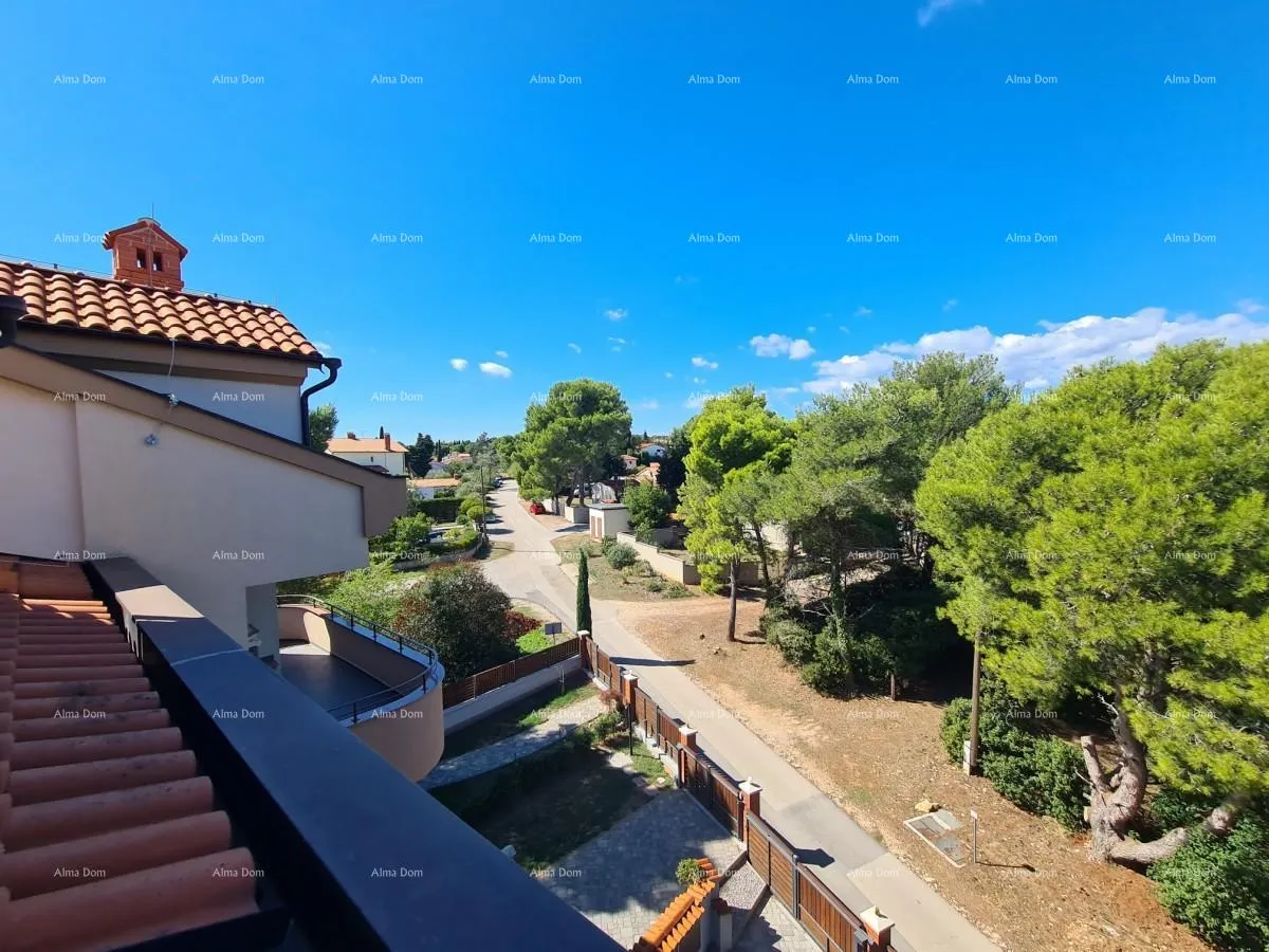stan istra. premantura.troetažni stan s krovnom terasom! 100 metara do mora. - slika 37