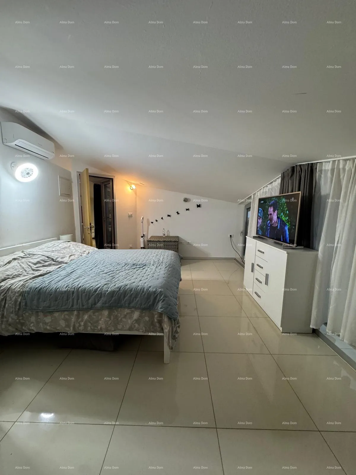 stan novigrad, sa jednom spavaćom sobom. zgrada sa liftom. - slika 11