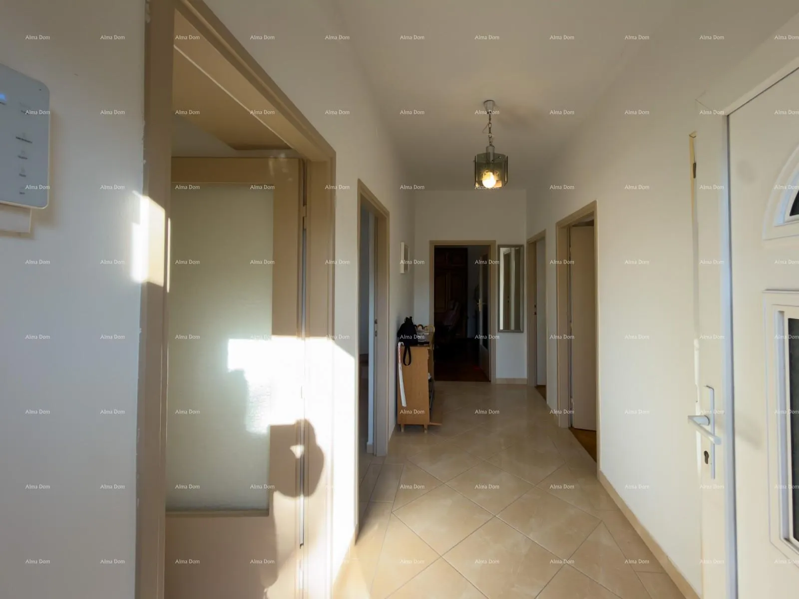 kuća pula – stoja dvojna kuća s dvije stambene jedinice, 50 m od mora - slika 14