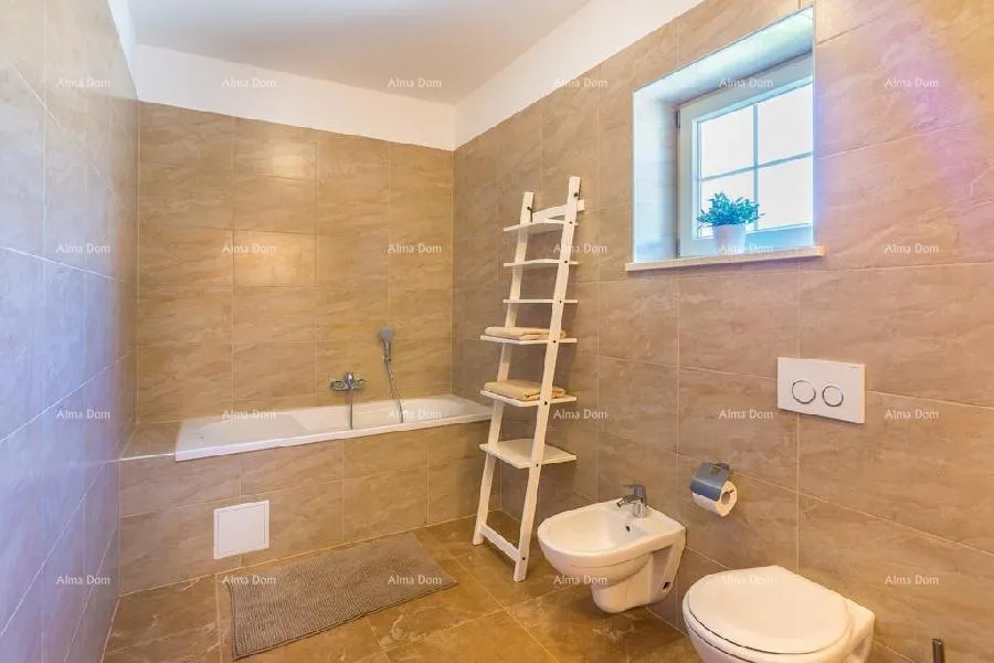 kuća blizina barbana! kuća s bazenom, saunom i jacuzijem! - slika 14