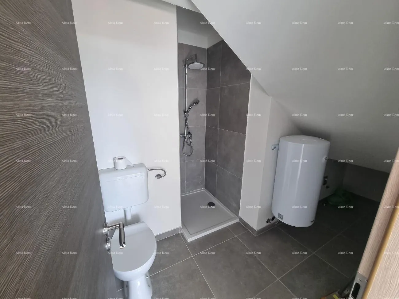 kuća moderna duplex kuća s krovnom terasom i panoramskim pogledom na more - slika 10