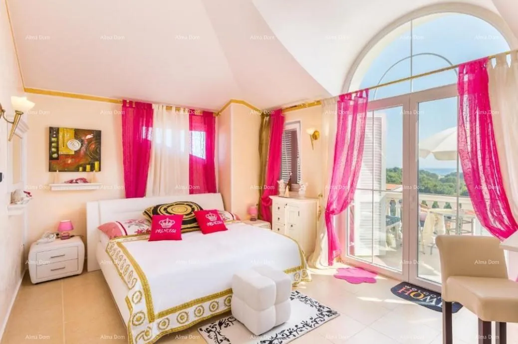 kuća kuća s apartmanima i bazenom u premanturi – pogled na more! - slika 3