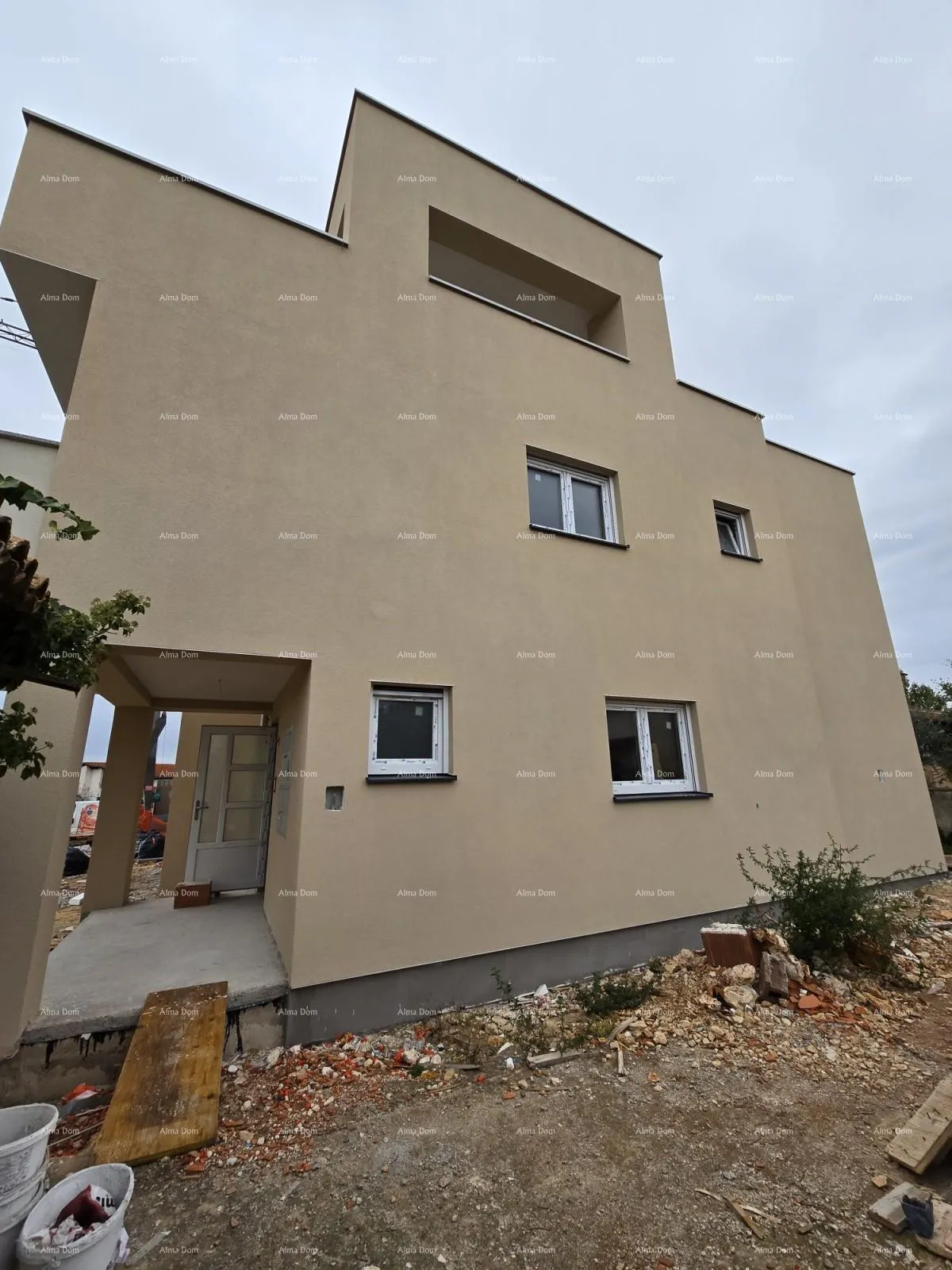 stan novogradnja! pula. valdebek. stan sa velikom terasom od cca 50 m2. - slika 3