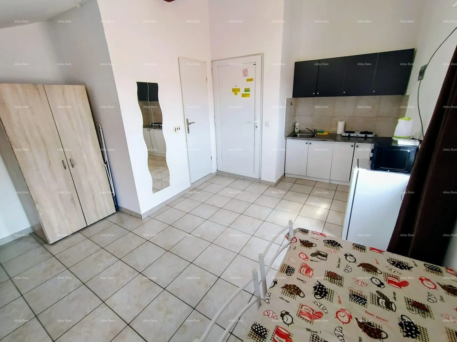 stan pula – investicijski stan u centru, podijeljen u 3 potpuno opremljena studio apartmana - slika 14