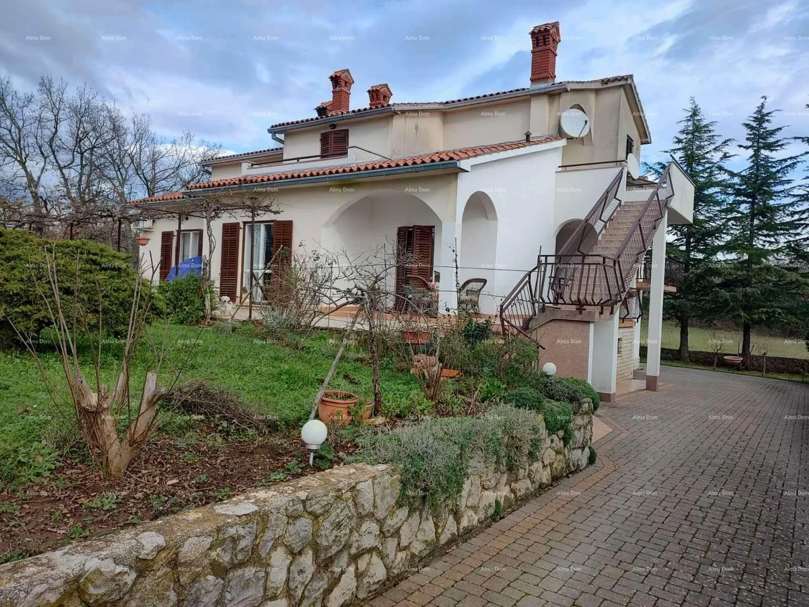 kuća okolica grada labina, samostojeća. - slika 12