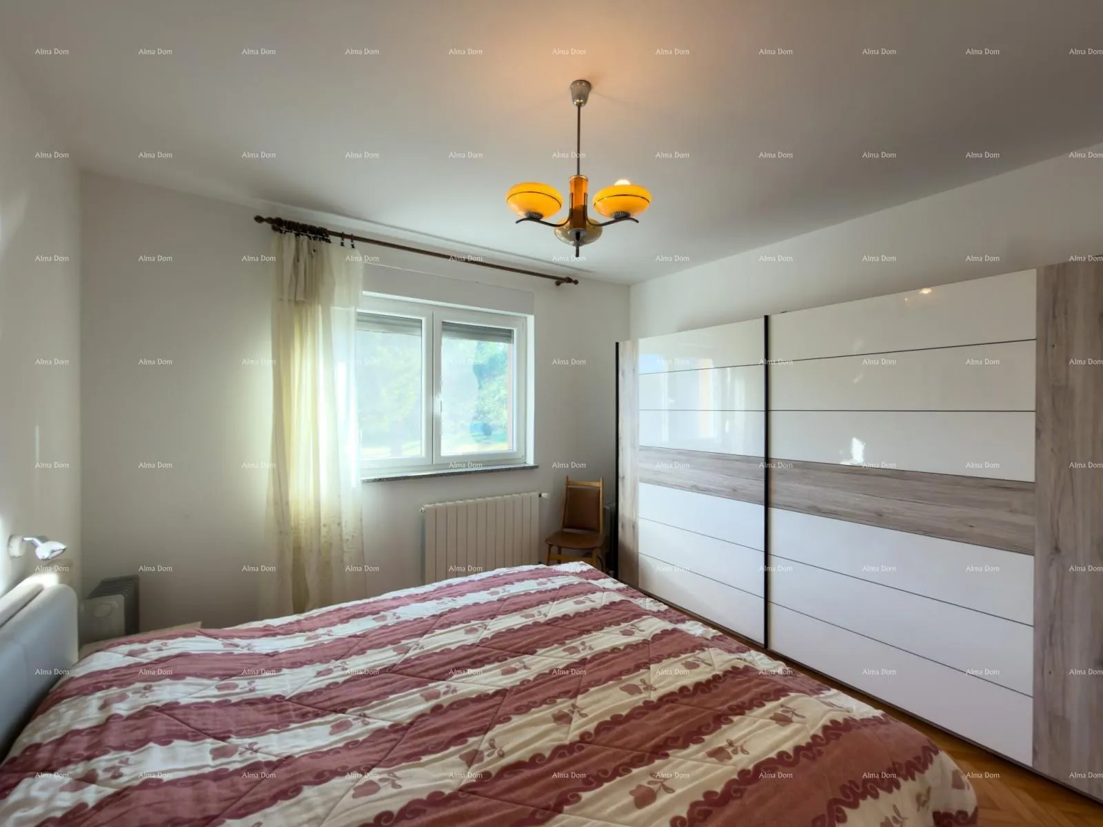 kuća pula – stoja dvojna kuća s dvije stambene jedinice, 50 m od mora - slika 24