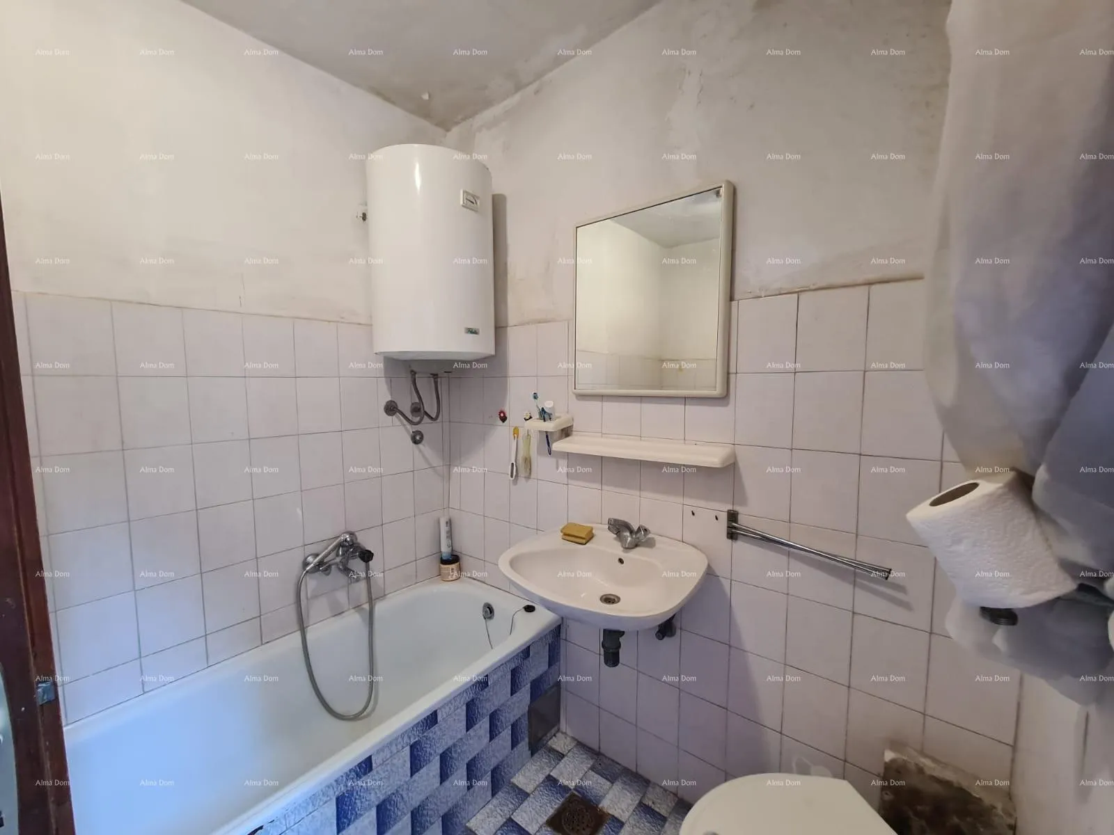 stan odličan stan u srcu grada, pula. - slika 21