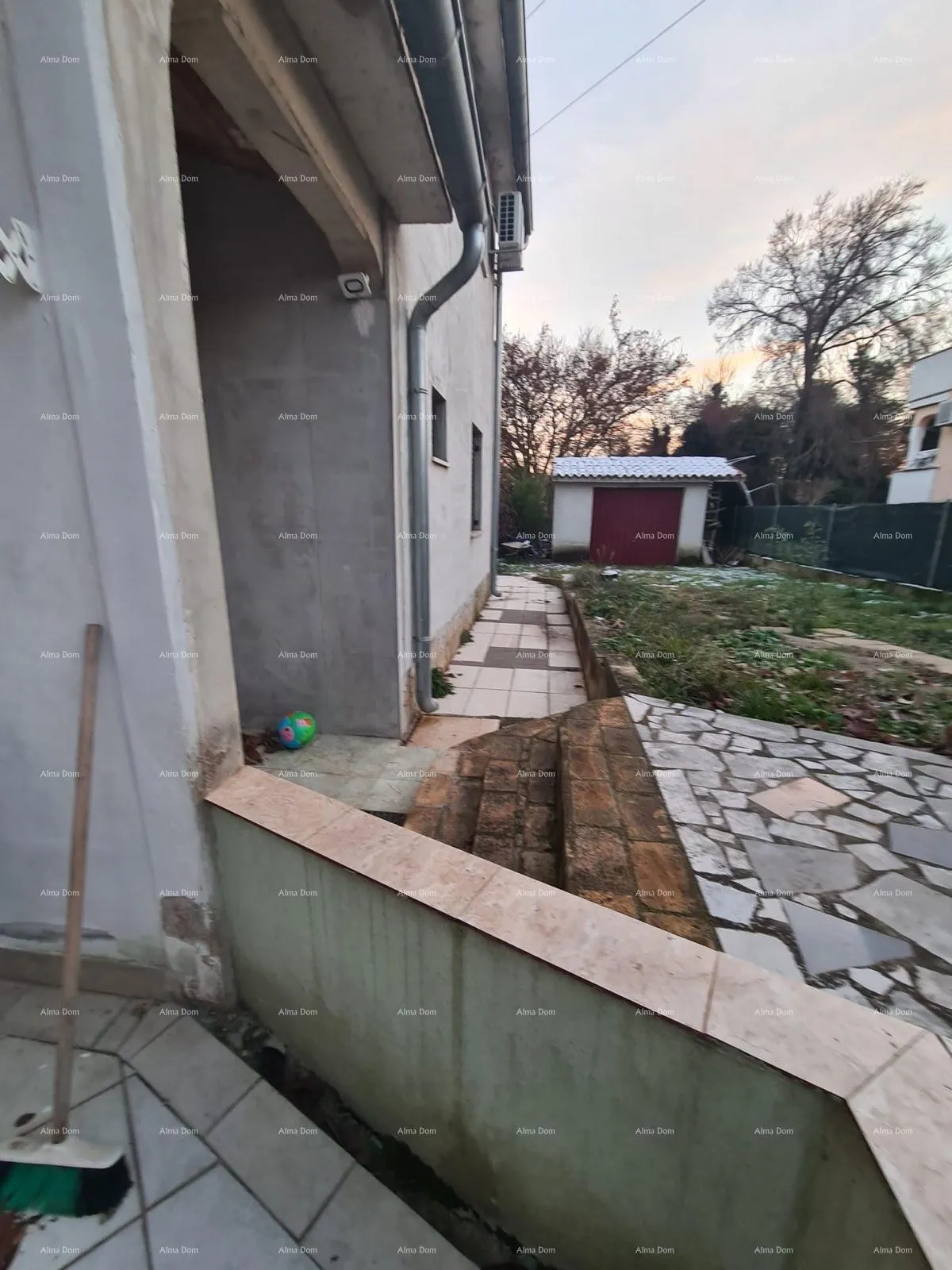 kuća prodaje se samostojeća kuća – poreč - slika 28