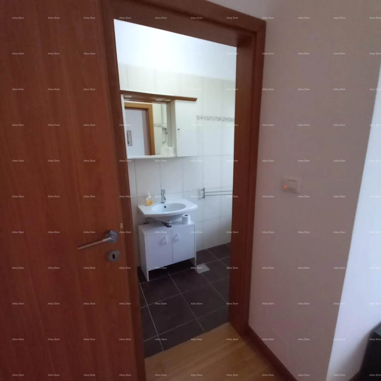 kuća na prodaju – kuća s dva odvojena stana, premantura - slika 20