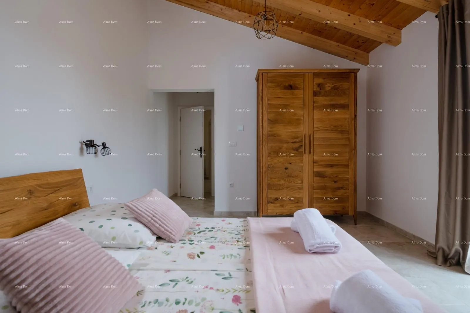 kuća prodaja - luksuzna vila s bazenom i jacuzzijem na prostranoj okućnici, marčana! - slika 15
