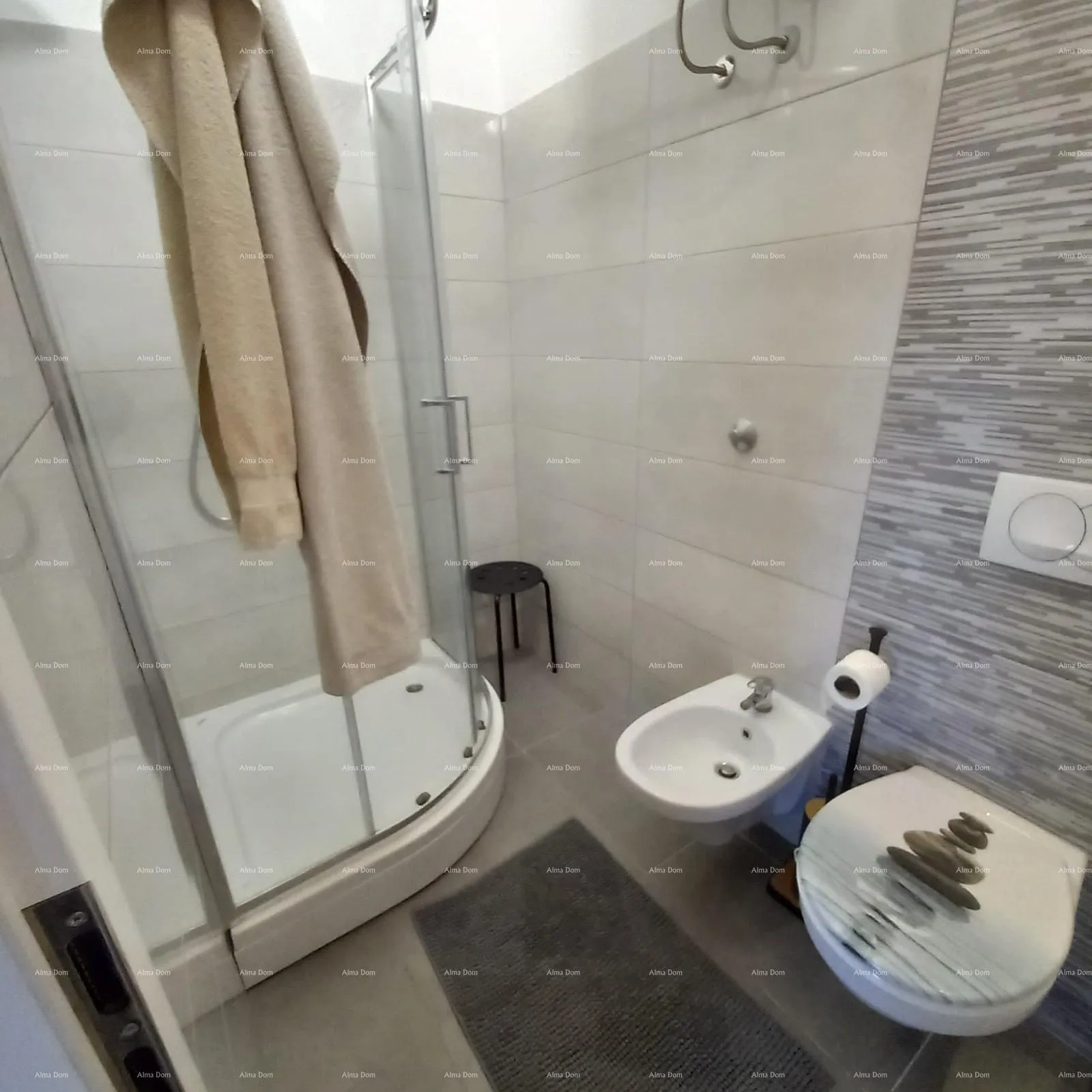 stan prodaje se 3-sobni stan na odličnoj lokaciji, vodnjan - slika 13