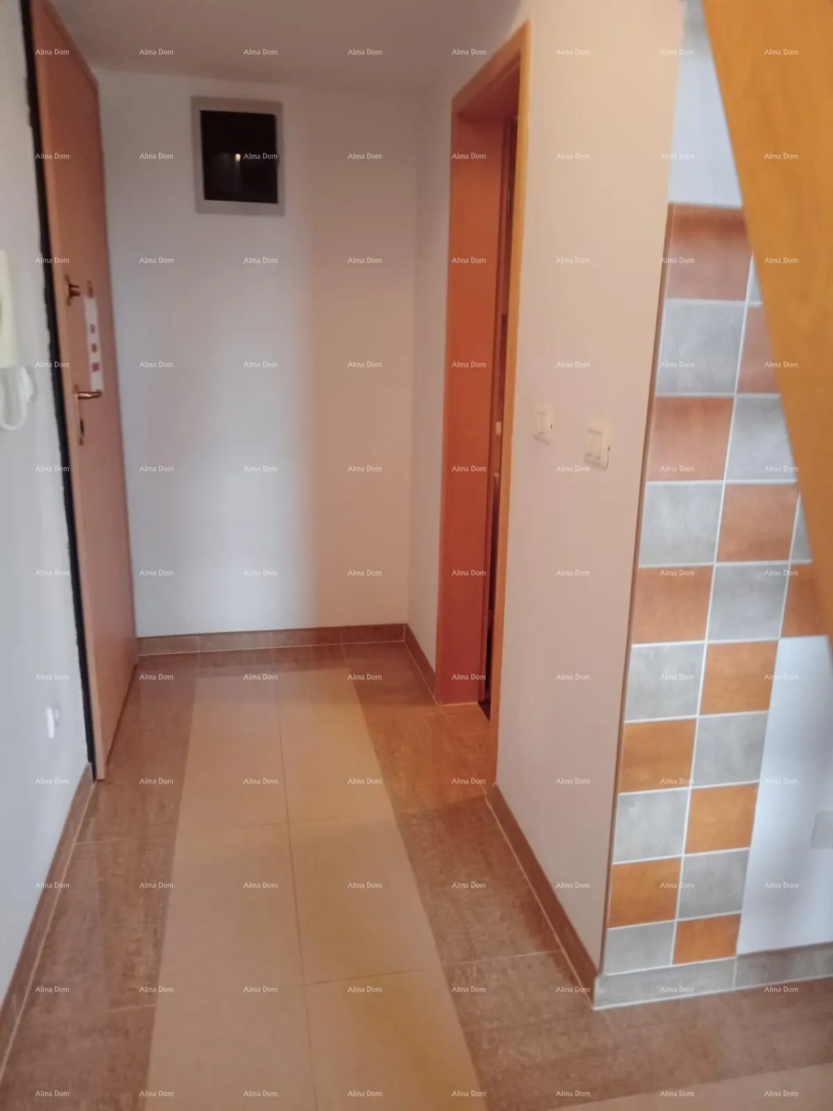 stan prodaja velikog, lijepo uređenog, namještenog stana sa pogledom na more, ližnjan! - slika 19