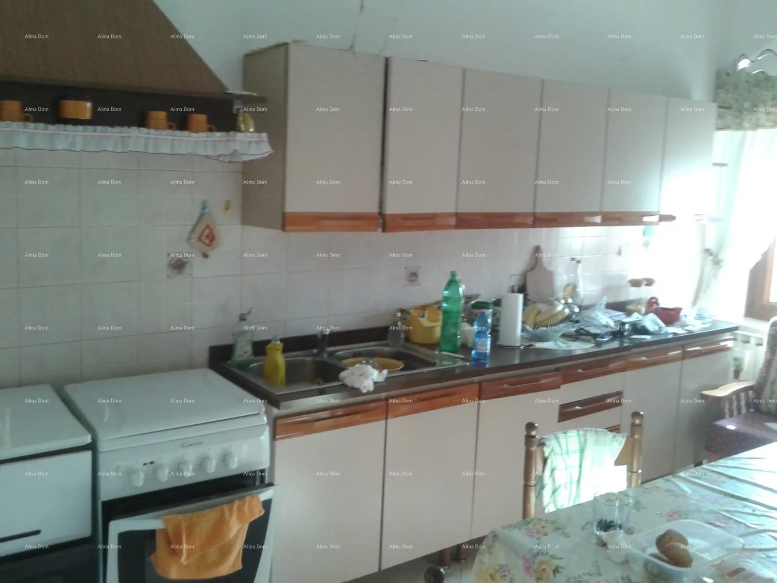 kuća prodaje se kuća sa šumom u kašteliru - slika 3