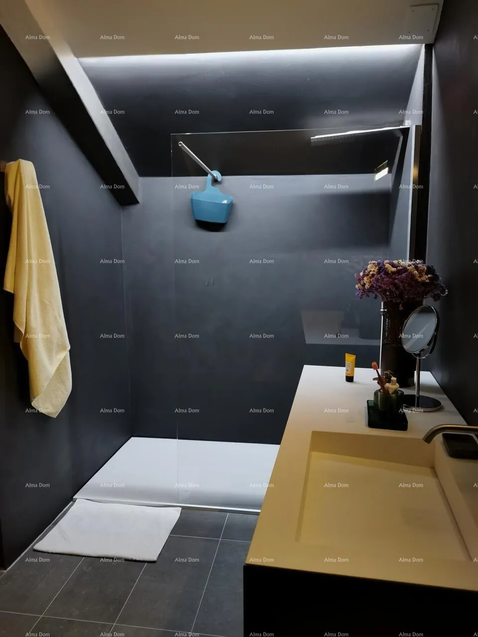 stan top lokacija! dvoetažni penthouse s parkirnim mjestom i pogledom na more, umag! - slika 17