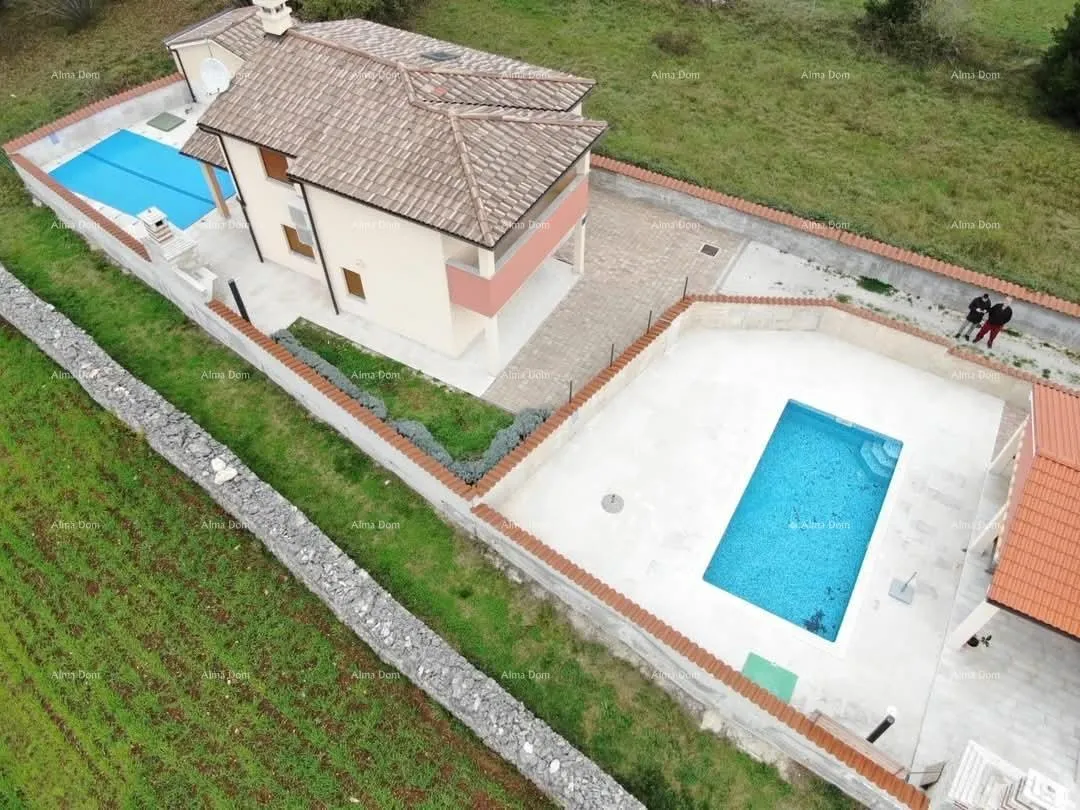 kuća predivna kuća sa bazenom, okružena zelenilom! - slika 15