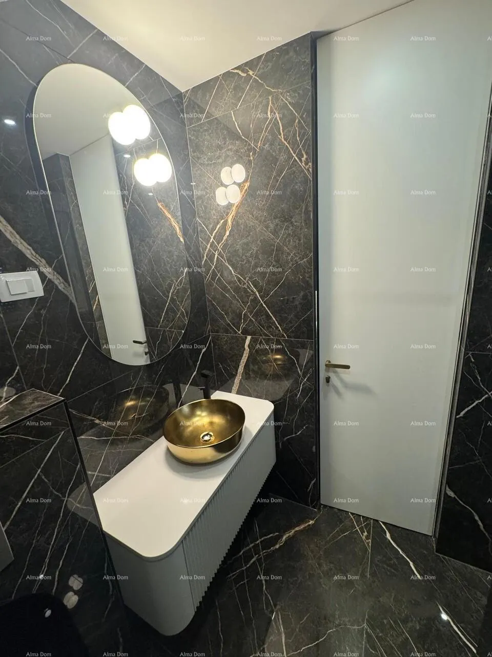 stan novigrad, luksuzni penthouse s panoramskim pogledom na more - slika 12