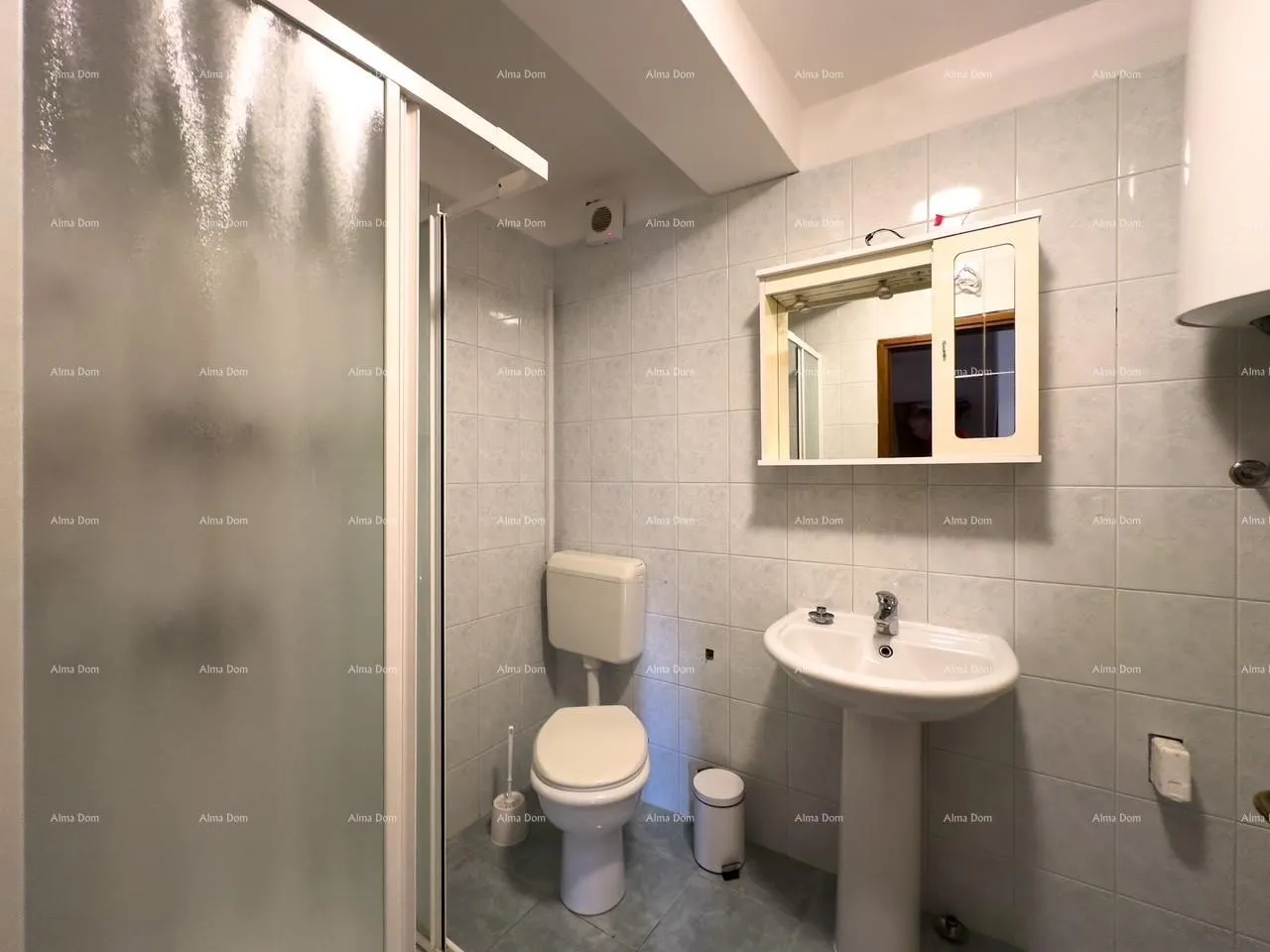 kuća prodaja renovirane kuće s pogledom na more, medulin! - slika 18