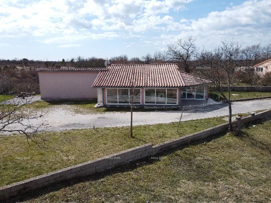 kuća blizina marčane, kuća na velikom terenu od 26.000 m2. - slika 2