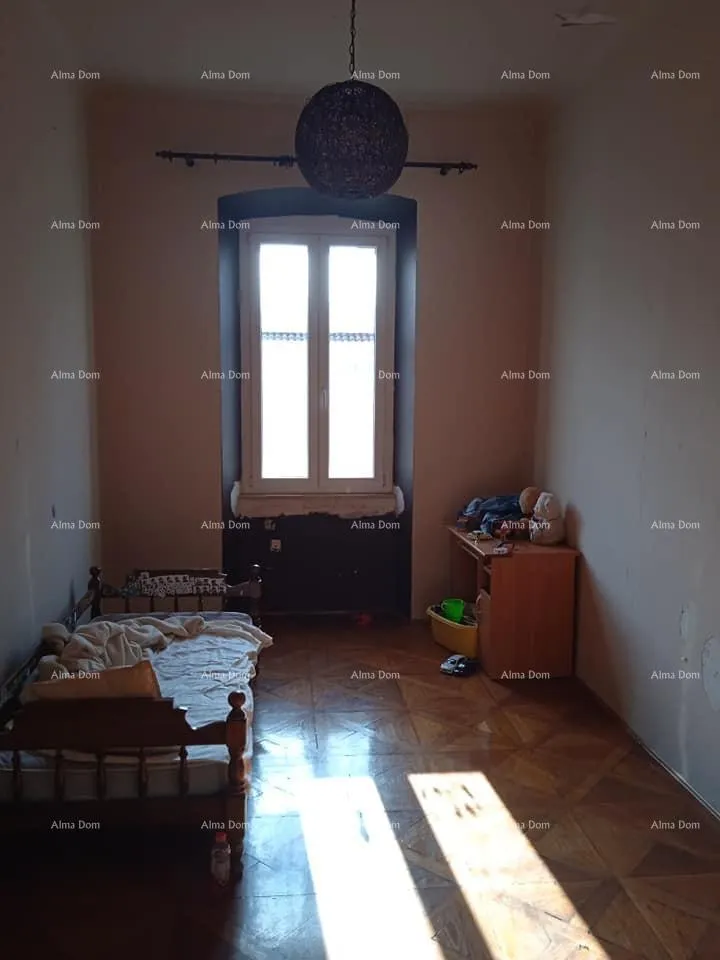stan prodaje se stan u centru . smješten u glavnoj ulici grada pule, istarska ulica. - slika 6
