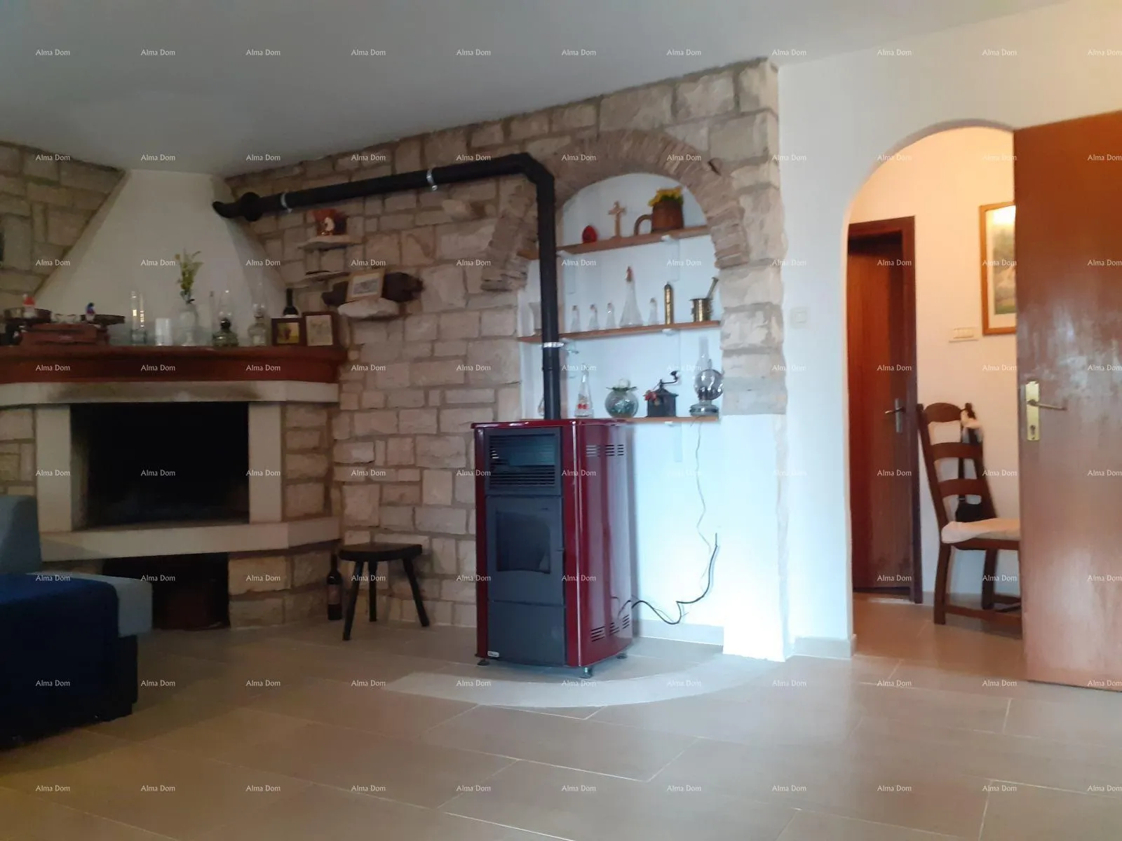 kuća novigrad - prodaja dva stana u obiteljskoj kući - slika 17