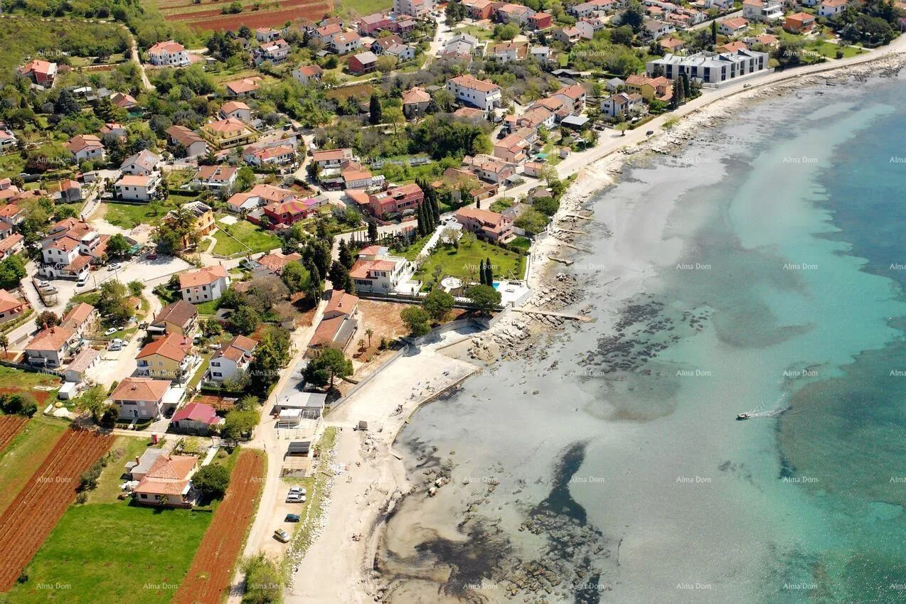 Građevinsko zemljište Umag Zambratija . Prodaja Građevinskog zemljišta. Neposredna blizina mora.