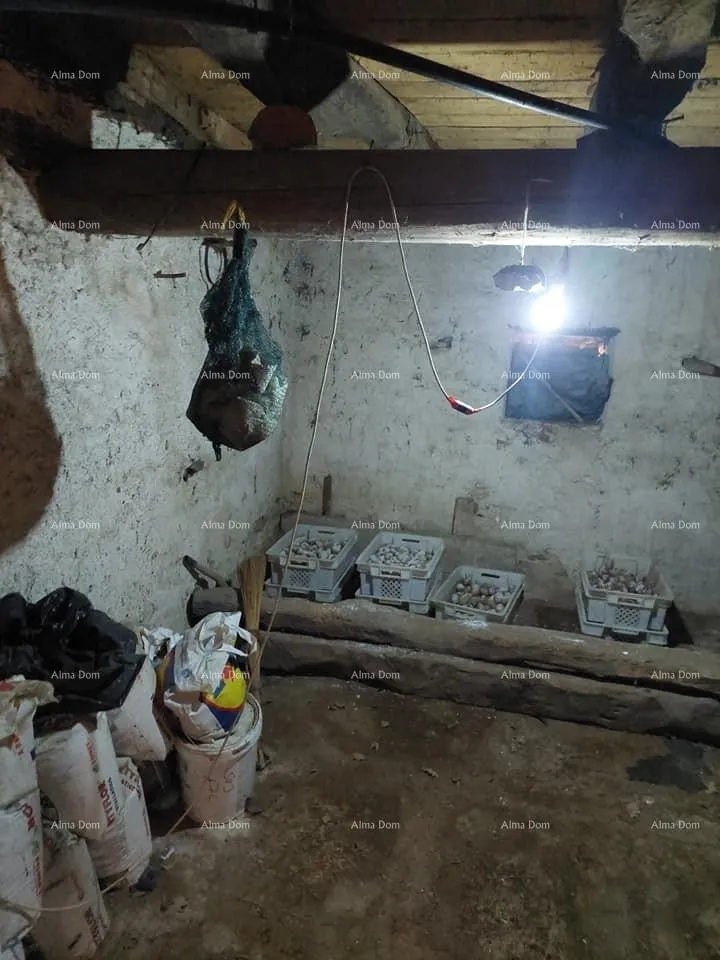 kuća prodaje se kuća za renovaciju, blizina tinjana! - slika 11