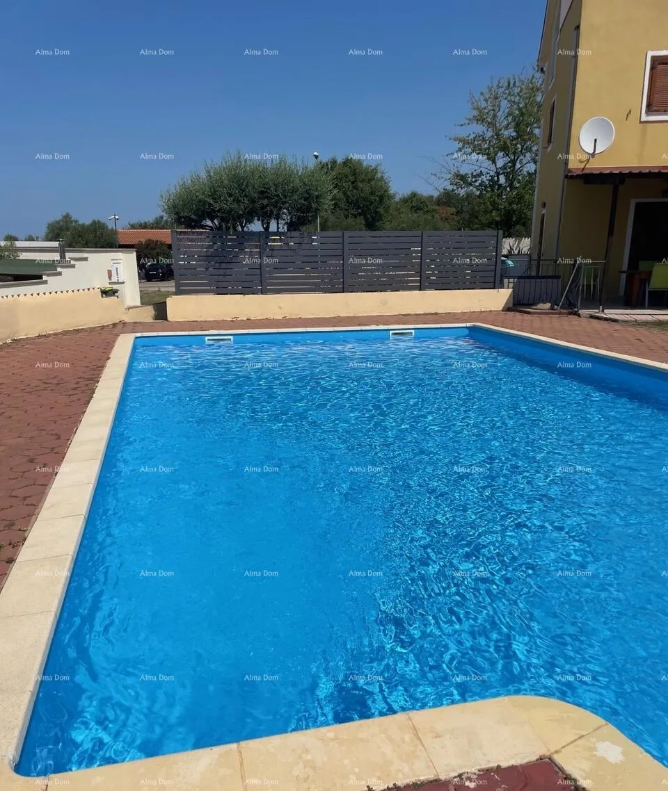 stan prodaje se 2-sobni stan, vabriga, 68 m2, sa bazenom - slika 5