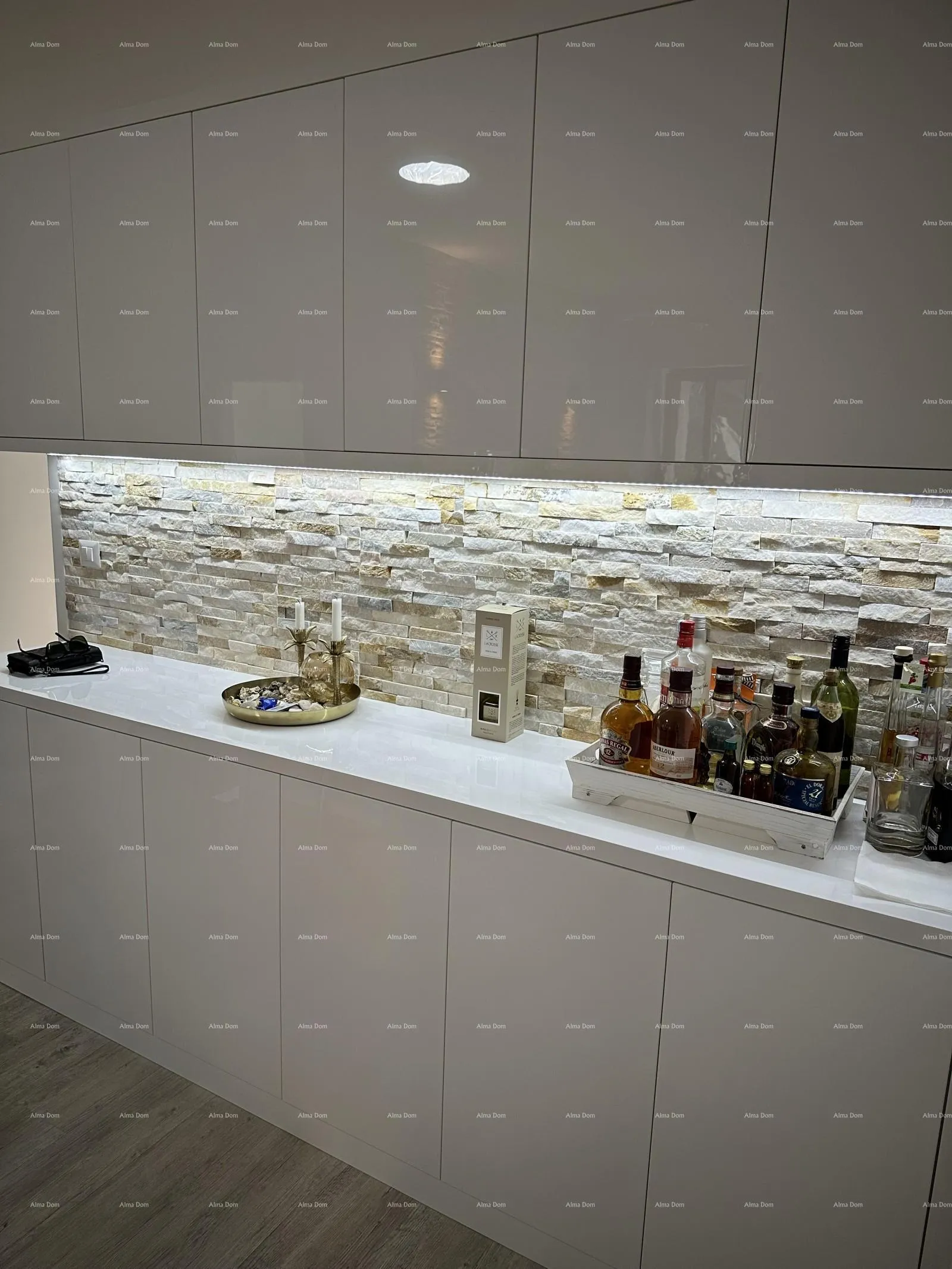 kuća prelijepa kuća s tri etažirana apartmana u staroj jezgri grada, poreč! - slika 29