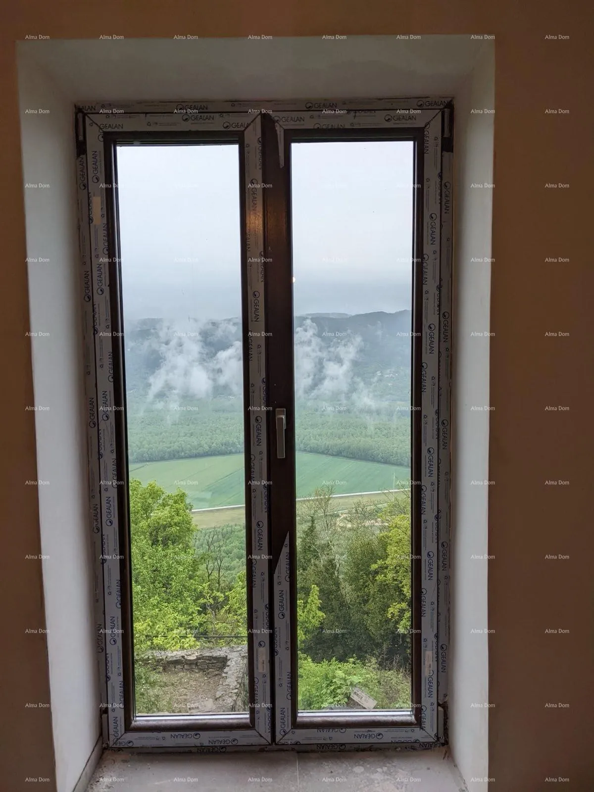 kuća prekrasna renovirana kuća s pogledom i poslovnim prostorom - slika 22